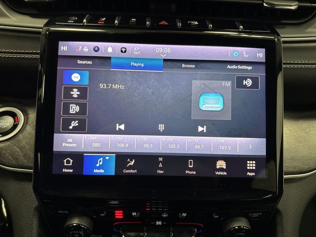 2023 Jeep Grand Cherokee Limited photo 4