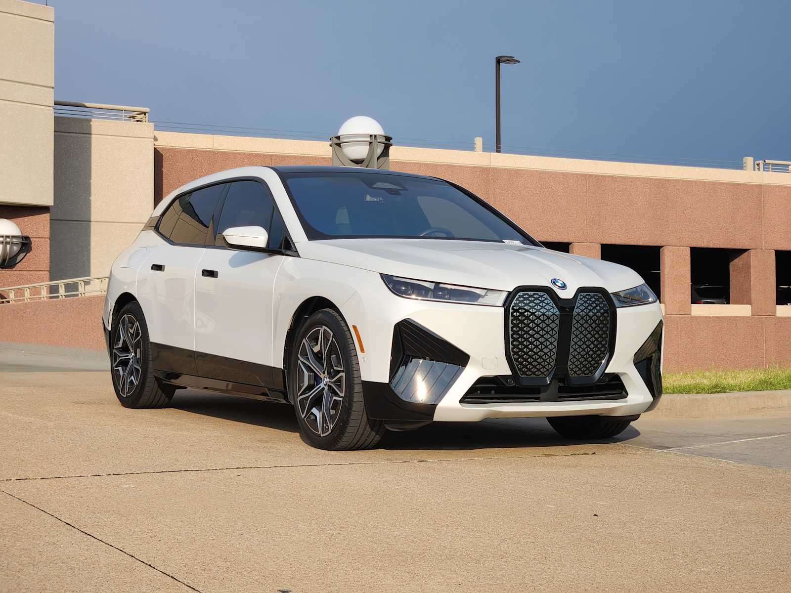 Used 2025 BMW iX Base with VIN WB523CF0XSCT49396 for sale in Plano, TX