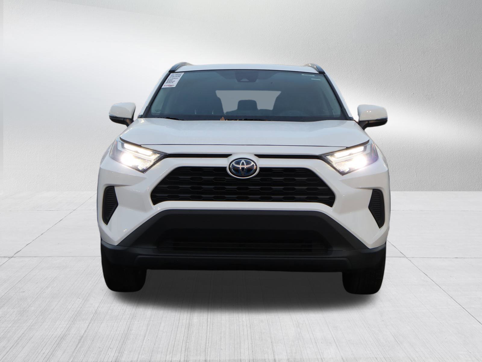 Used 2022 Toyota RAV4 XLE with VIN 4T3RWRFV8NU058924 for sale in Kansas City