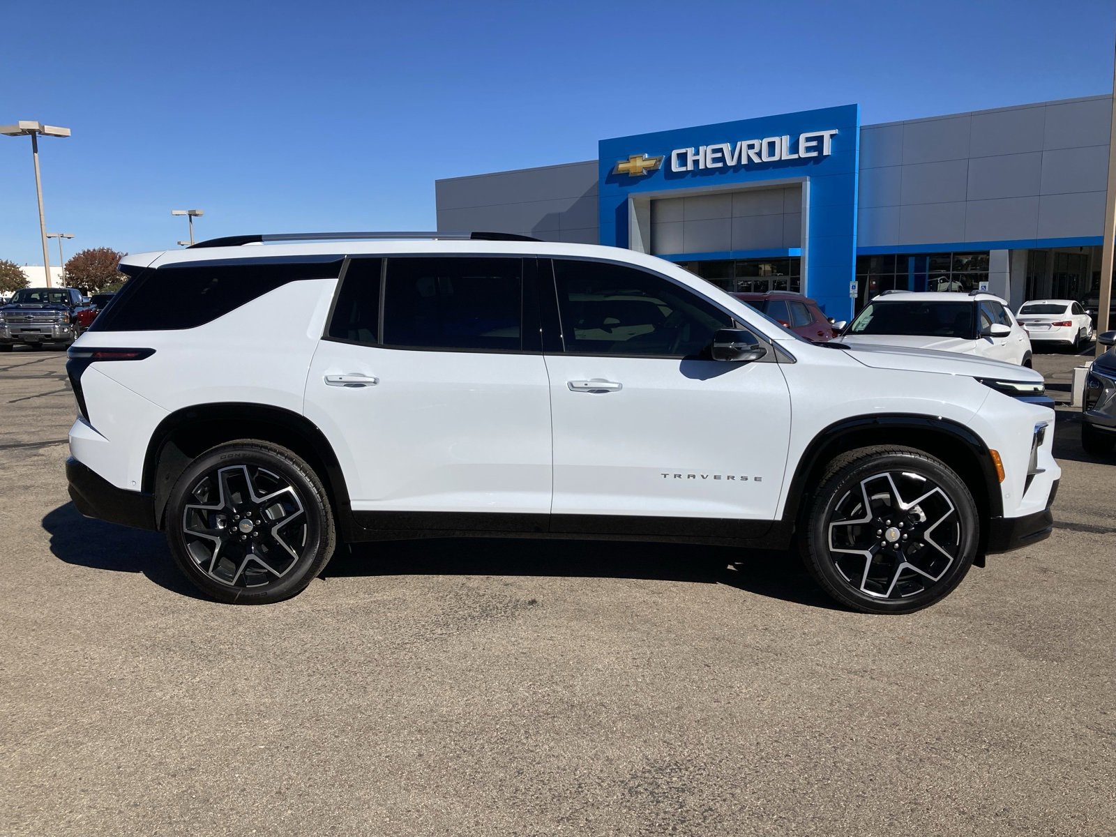 2026 Chevrolet Traverse High Country photo 4