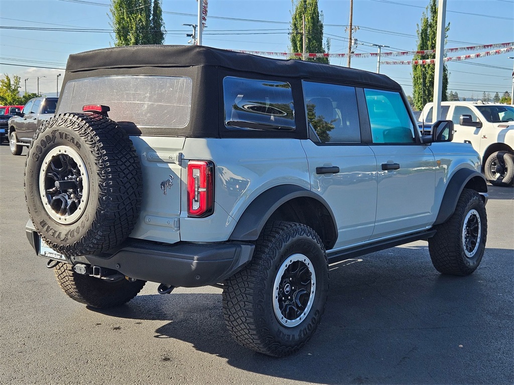 2023 Ford Bronco Badlands photo 5