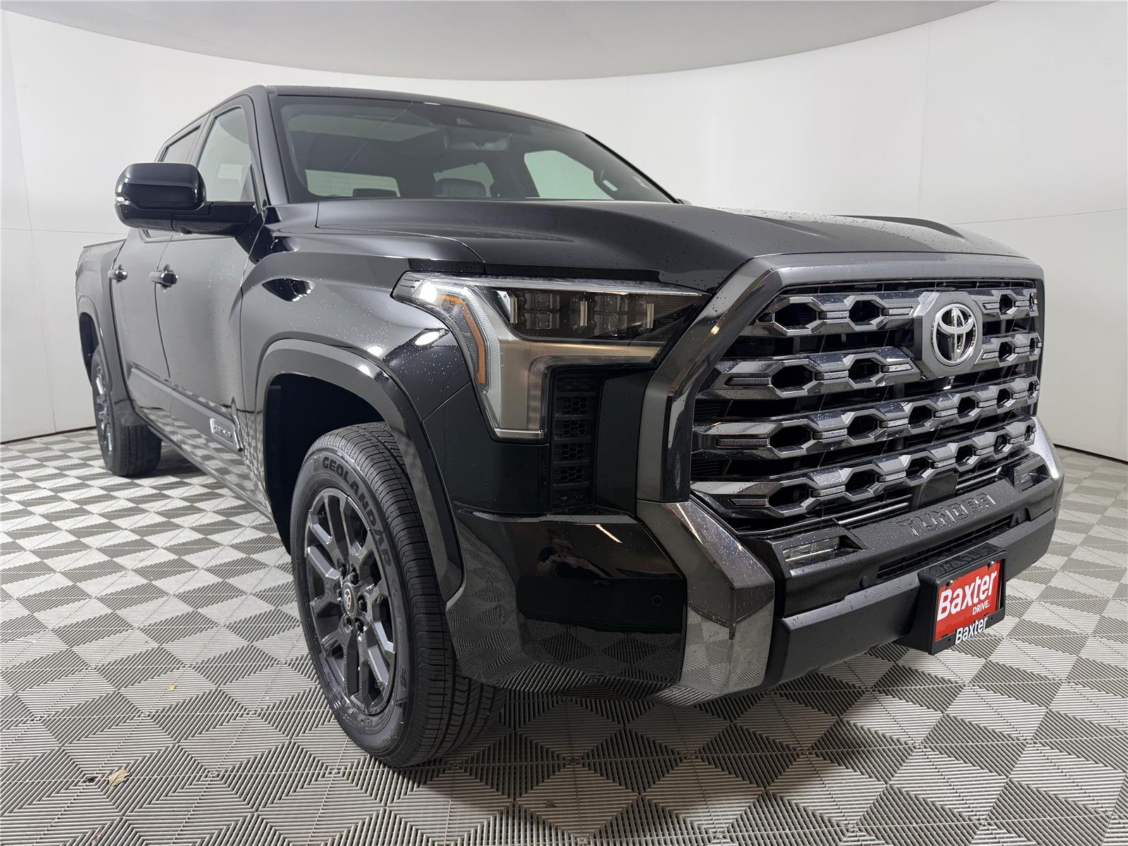 2025 Toyota Tundra Platinum's photo