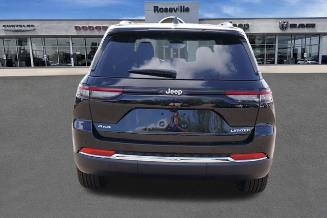 2025 Jeep Grand Cherokee Limited photo 4