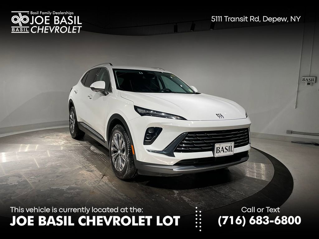 2025 Buick Envision Preferred's photo