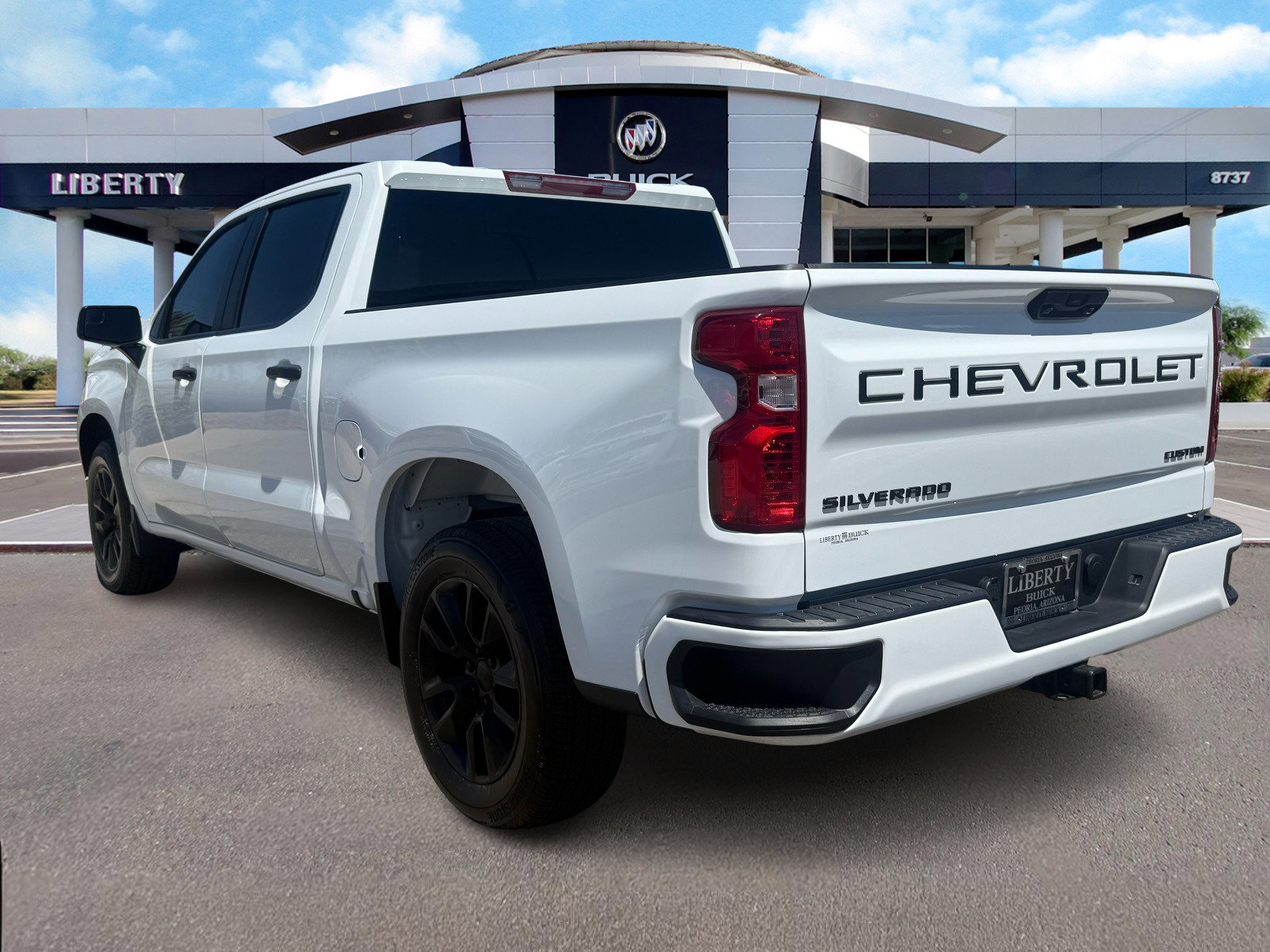 2024 Chevrolet Silverado 1500 Custom photo 4