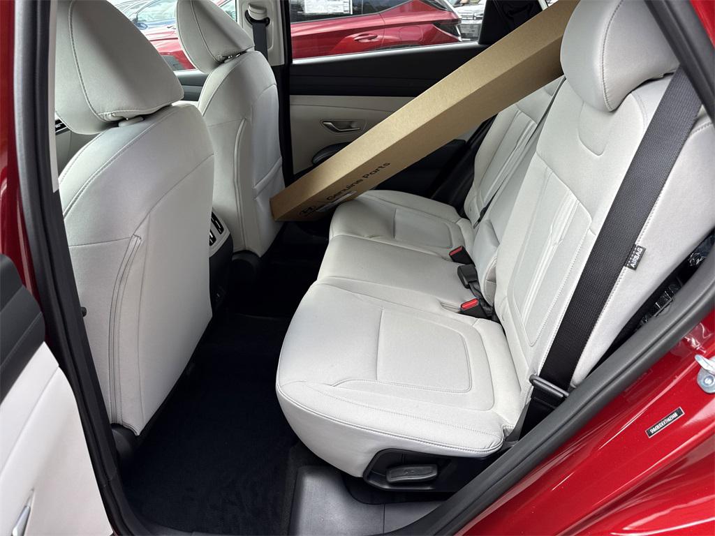2026 Hyundai Tucson SEL photo 11
