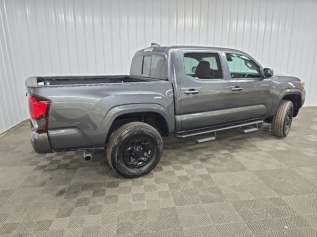 2023 Toyota Tacoma SR 4x4 Double Cab photo 3