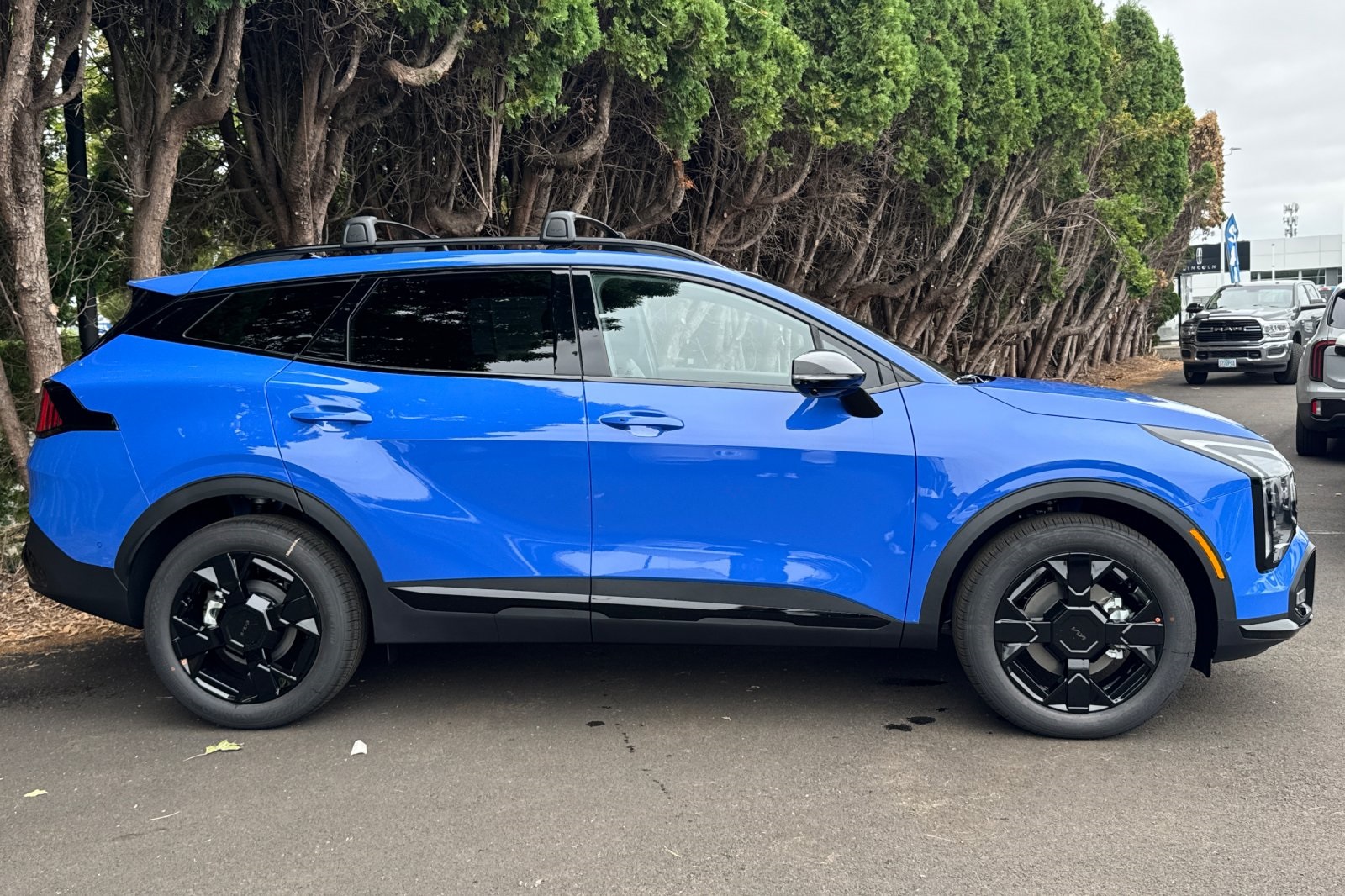 2026 Kia Sportage X-Line photo 2