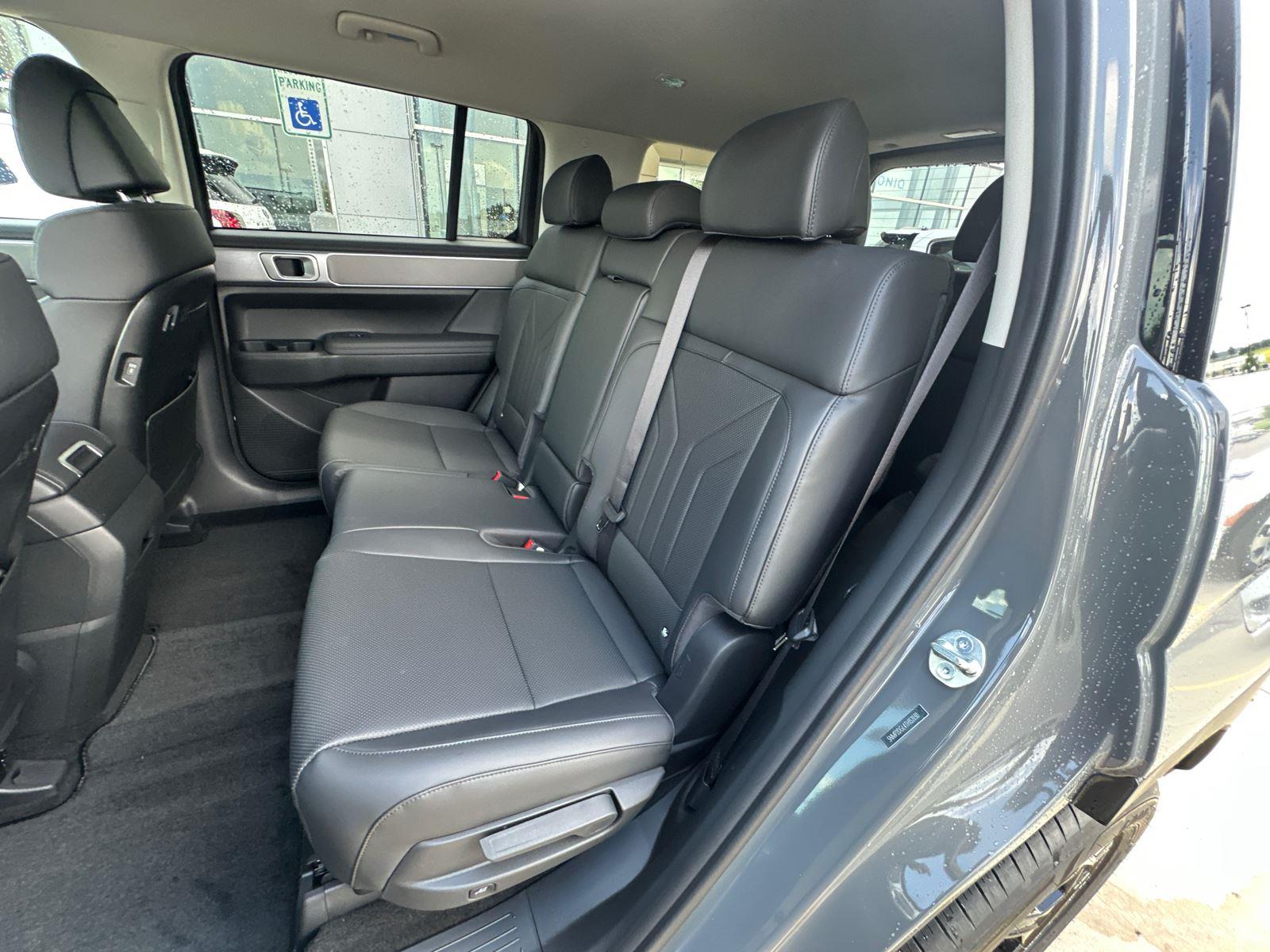 2026 Hyundai Santa Fe SEL photo 3