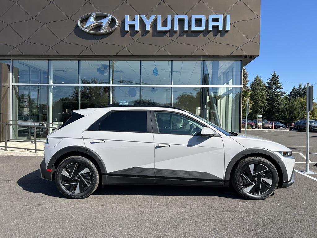 2025 Hyundai Ioniq 5 SEL photo 5