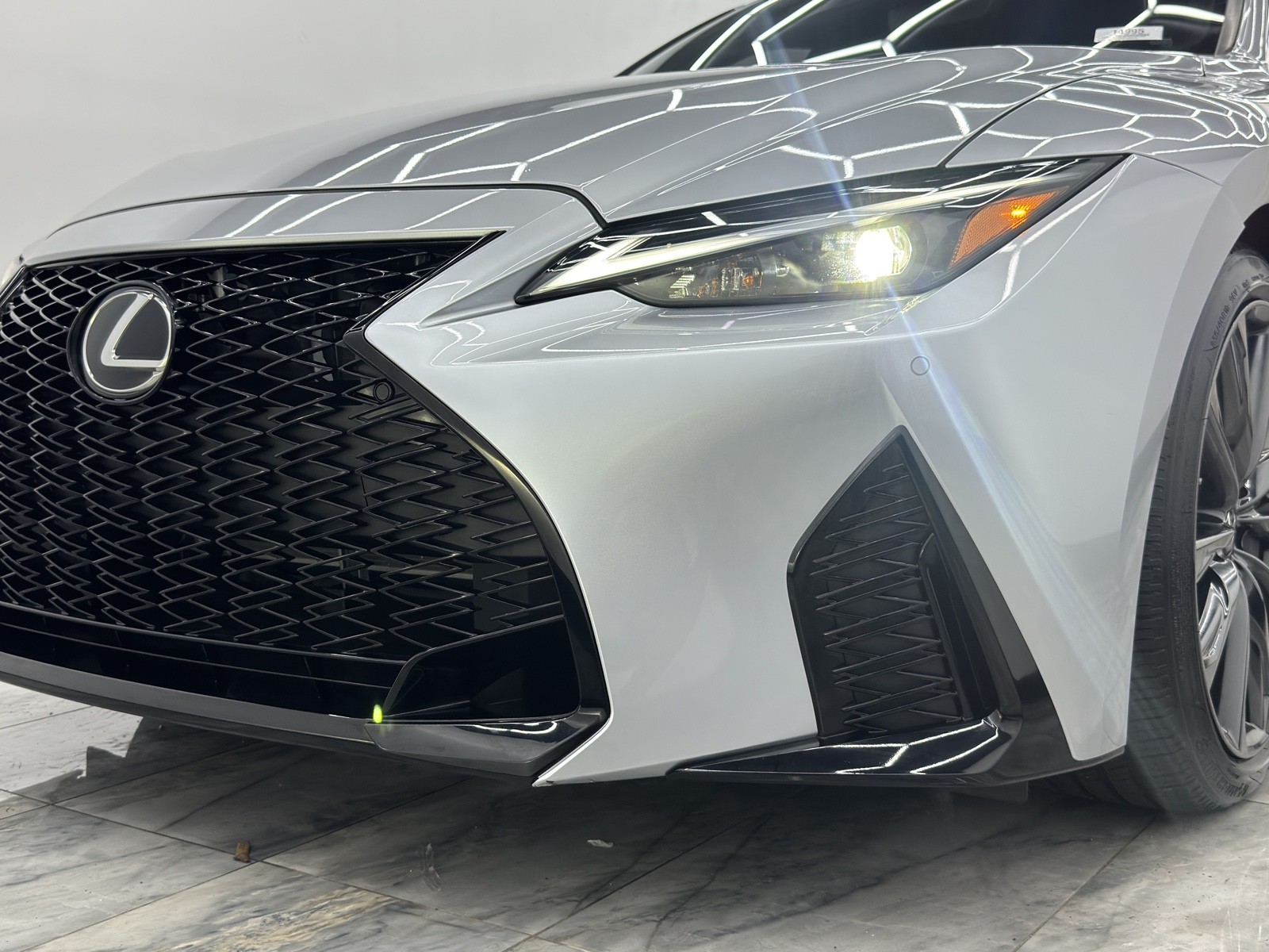 2022 Lexus IS 350 F SPORT photo 19