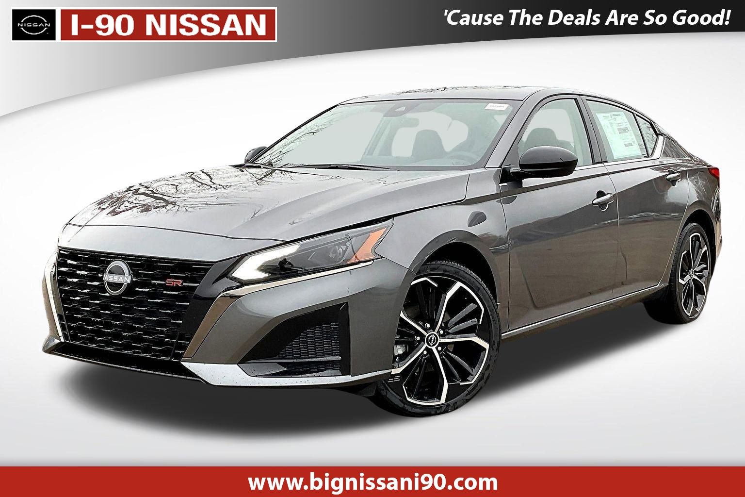 2025 Nissan Altima SR's photo