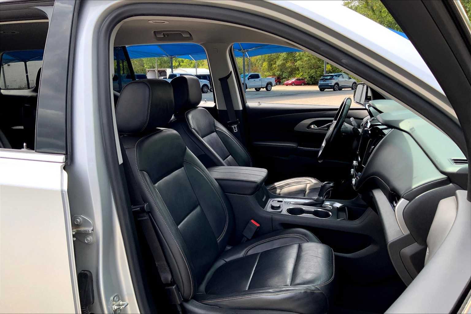 2020 Chevrolet Traverse Leather photo 8