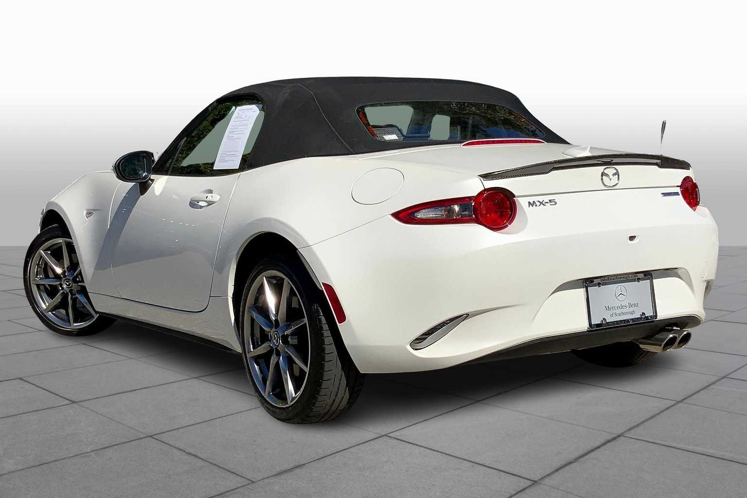 2022 Mazda MX-5 Miata Miata Grand Touring photo 11
