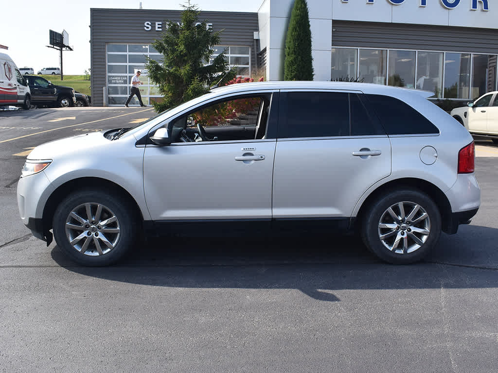 Used 2011 Ford Edge Limited with VIN 2FMDK3KC8BBB06777 for sale in Dyersville, IA