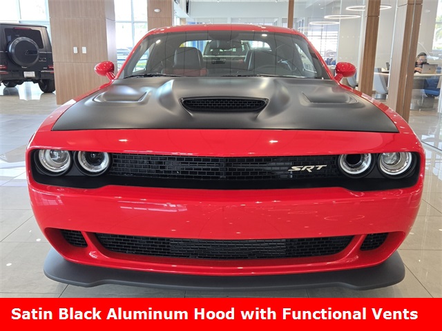 2016 Dodge Challenger SRT8 Hellcat photo 3