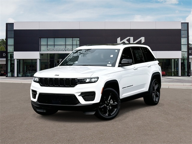 2023 Jeep Grand Cherokee Altitude's photo