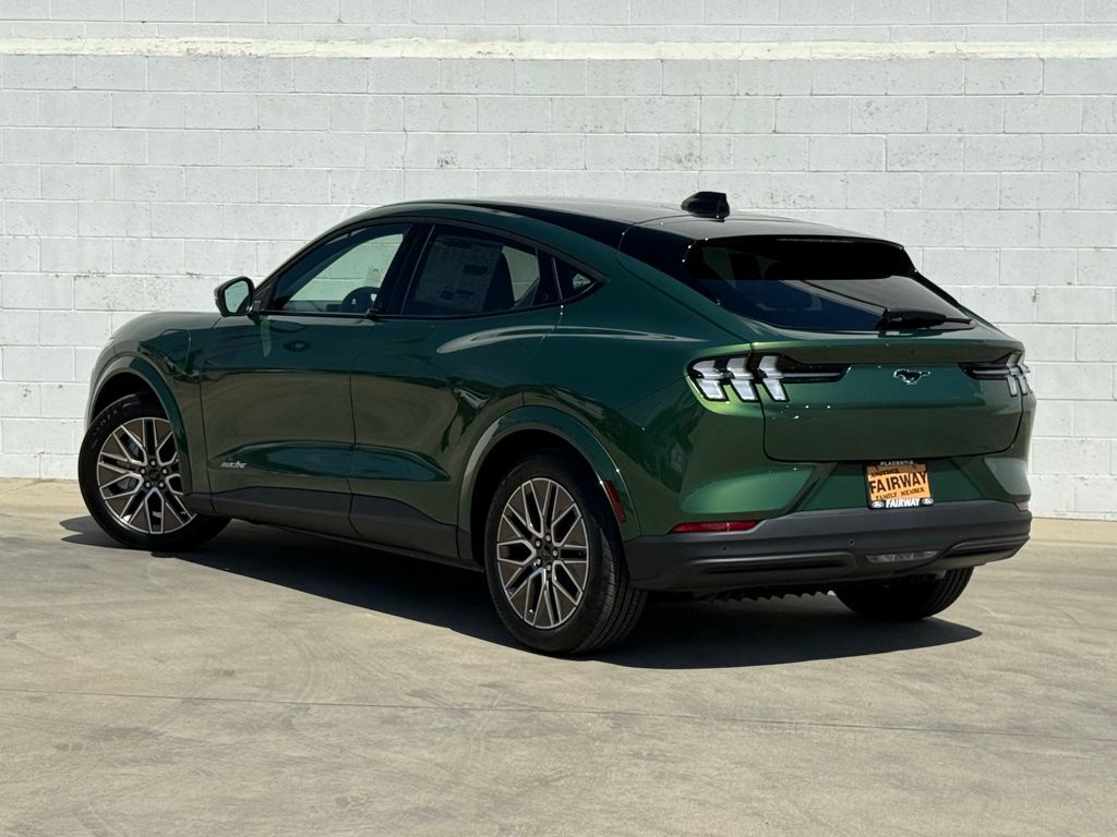 2025 Ford Mustang Mach-E Premium photo 4