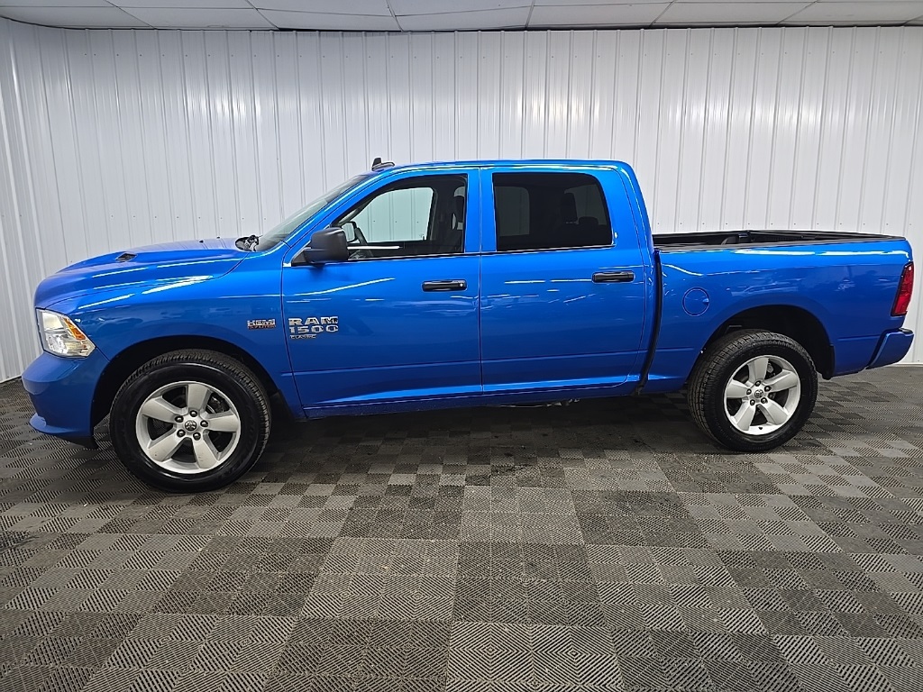 2022 Ram 1500 Classic Express photo 2