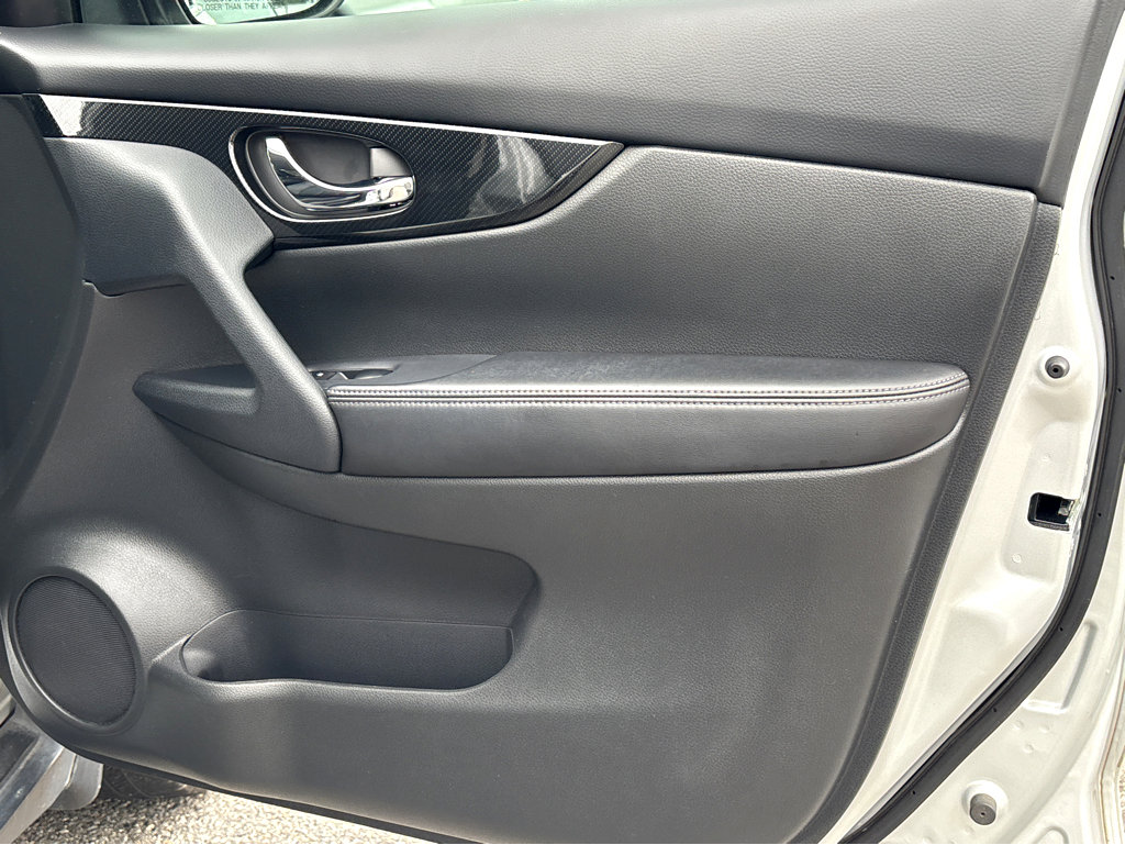 2019 Nissan Rogue SL photo 6
