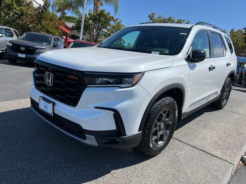 2025 Honda Pilot TrailSport's photo