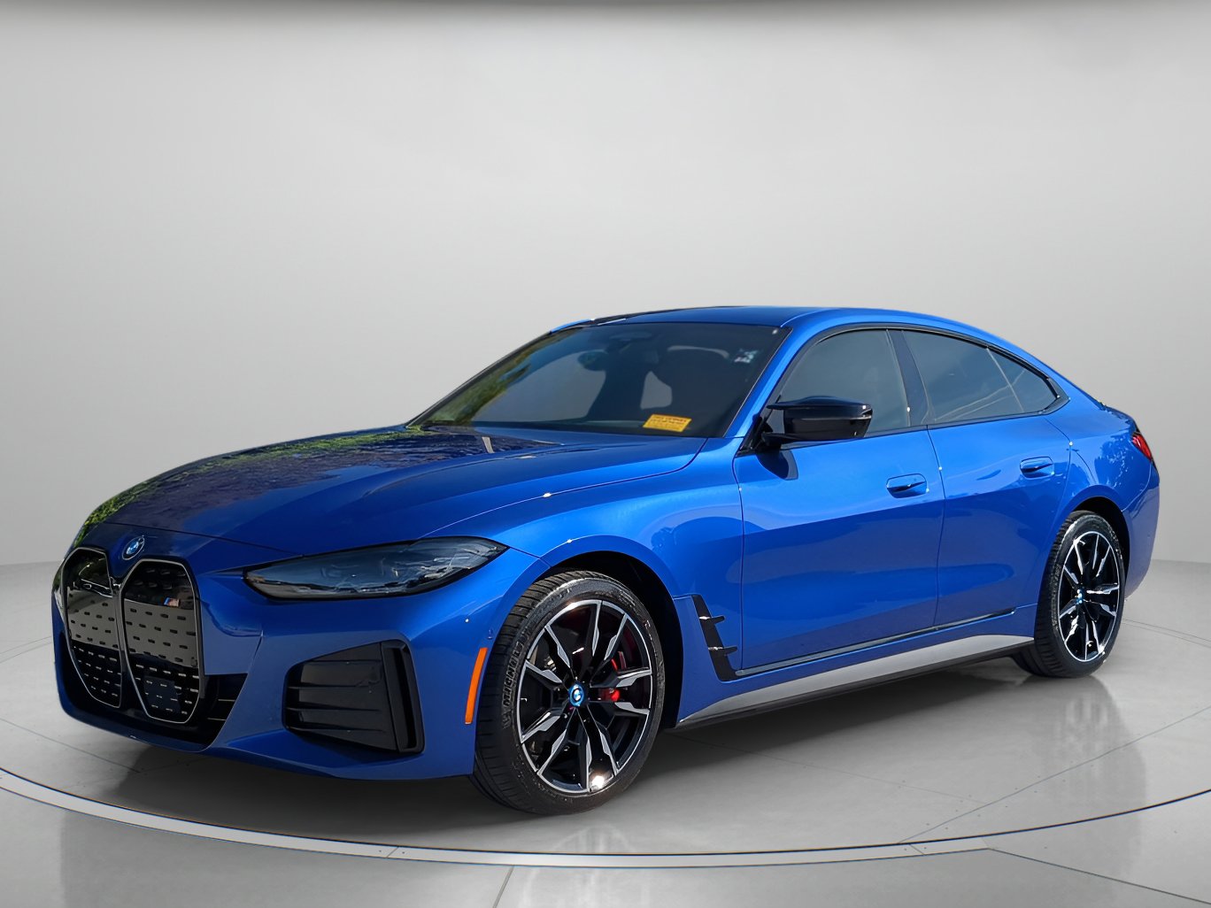 2023 BMW i4 M50's photo