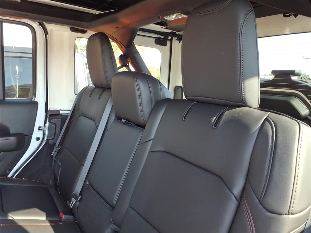 2025 Jeep Wrangler Rubicon X photo 11