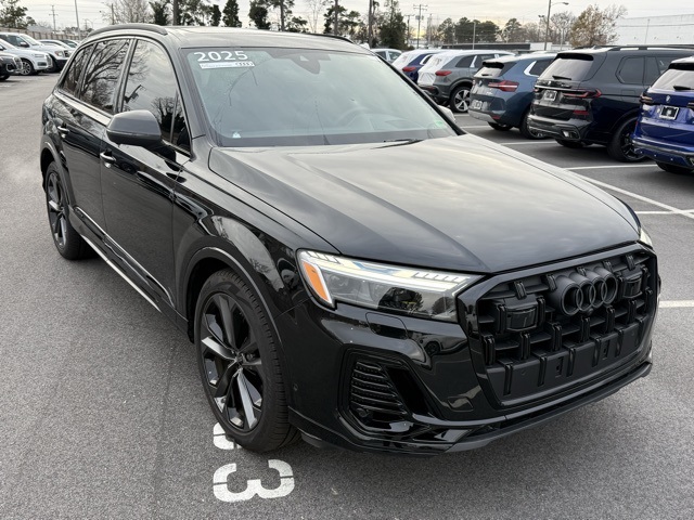 2025 Audi Q7 Prestige's photo