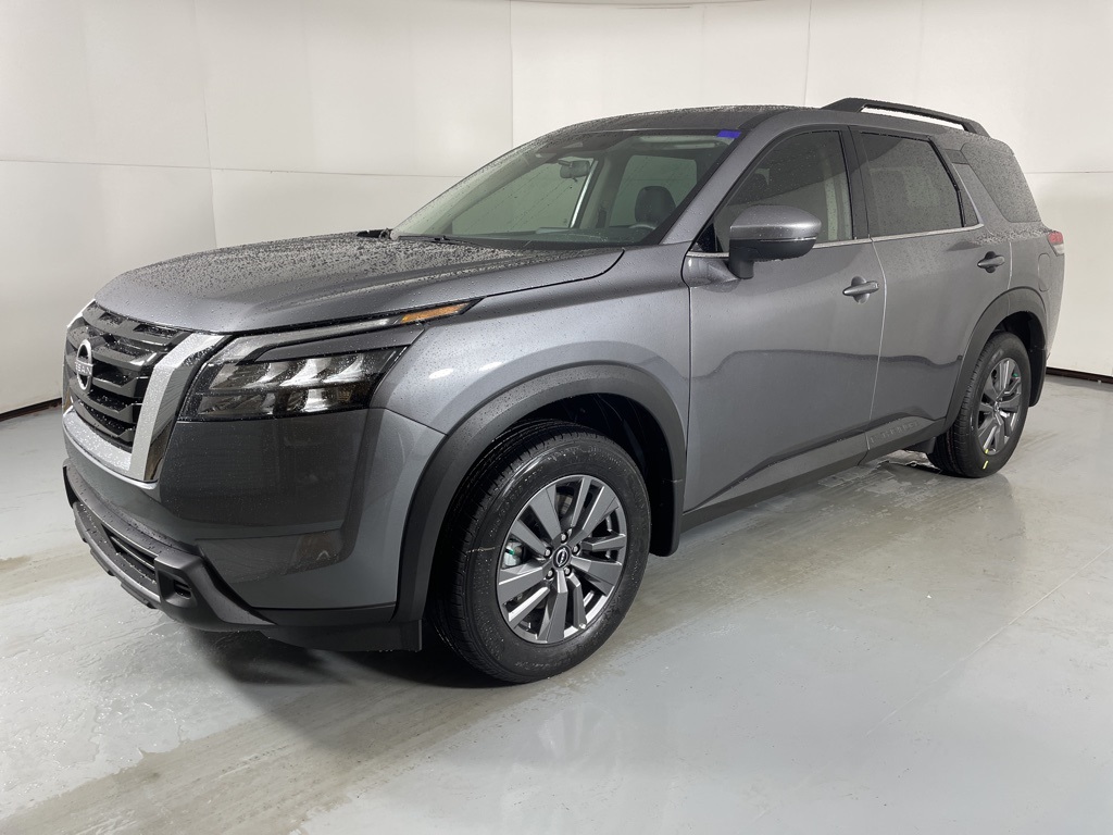 2025 Nissan Pathfinder SV photo 2