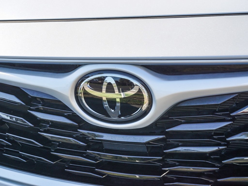 2023 Toyota Highlander XLE photo 3