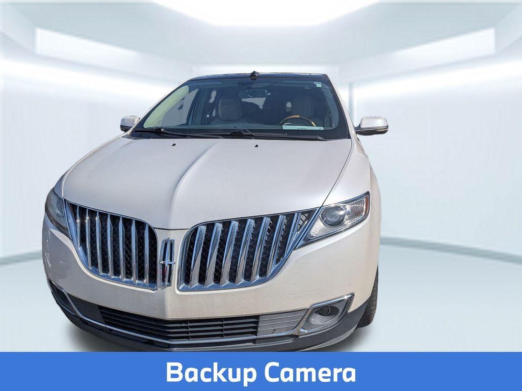 2012 Lincoln MKX Base photo 2
