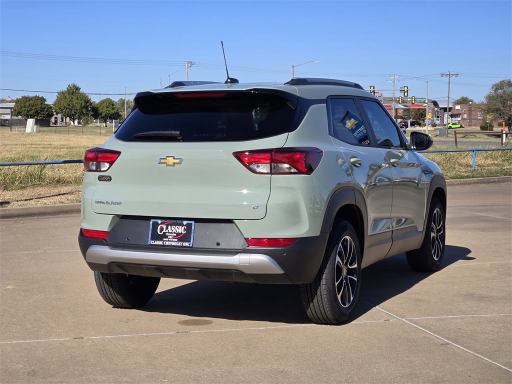 2026 Chevrolet Trailblazer LT photo 4