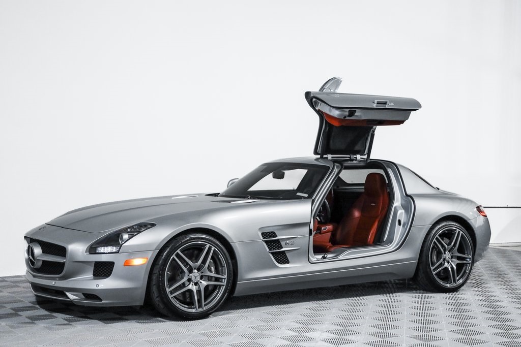 2011 Mercedes Benz SLS AMG photo 27