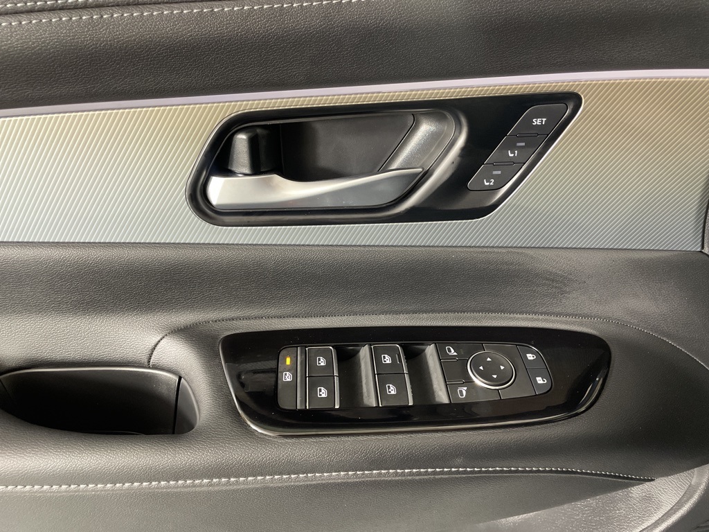 2025 Nissan Murano SL photo 19