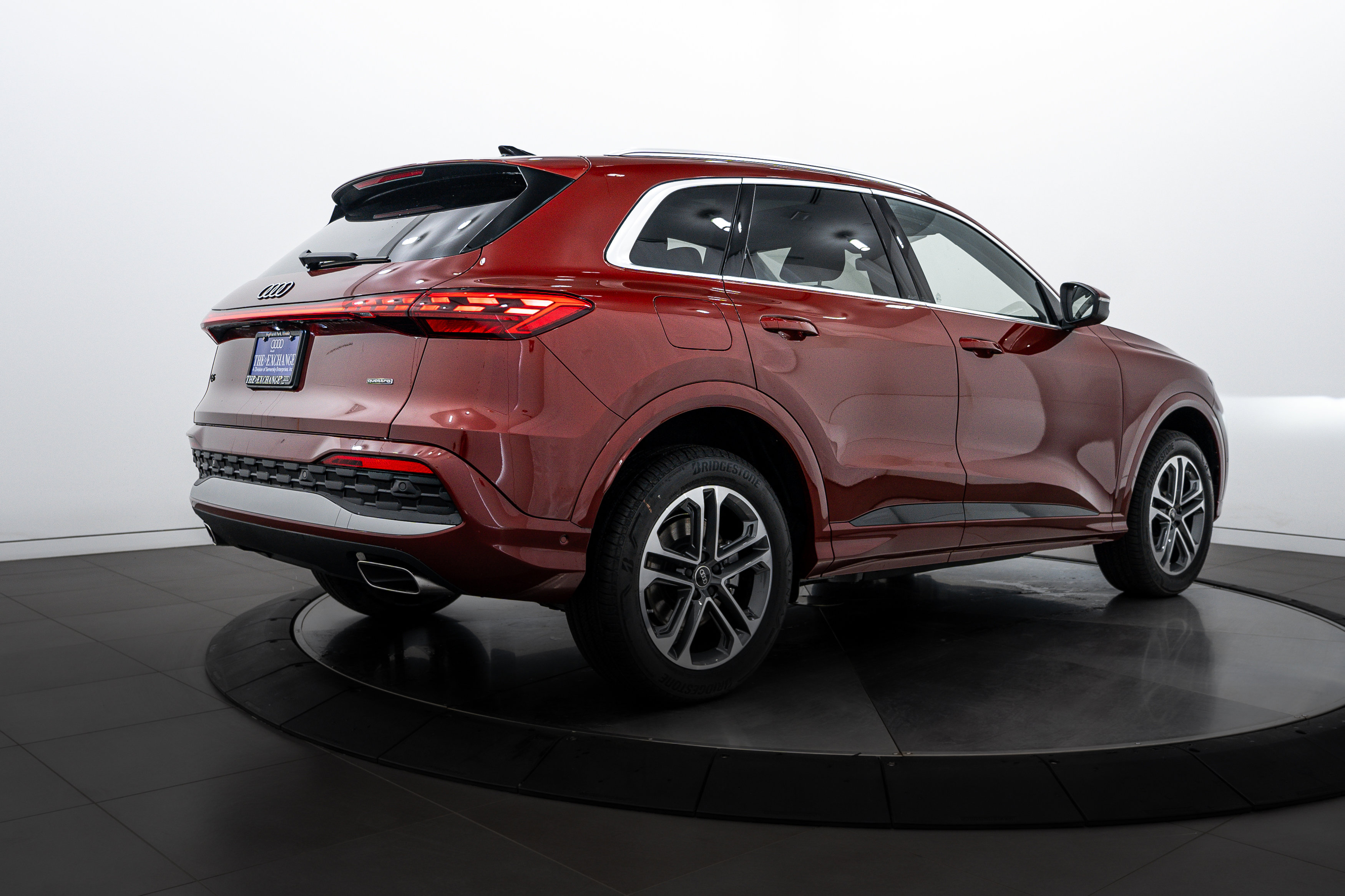 2025 Audi Q5 Premium Plus photo 4