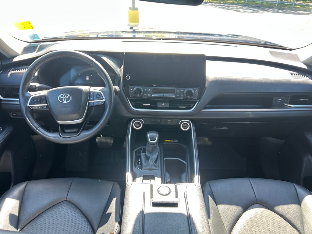 2024 Toyota Highlander Hybrid XLE photo 22