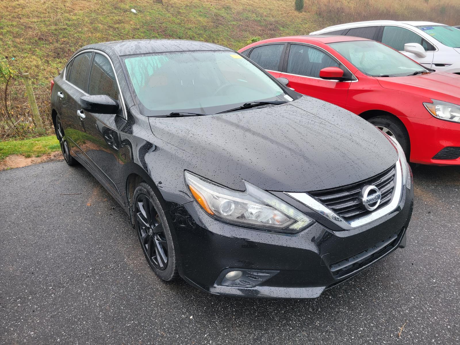2017 Nissan Altima 2.5 SR photo 3