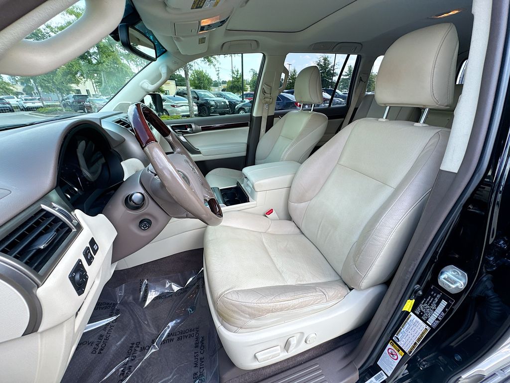 2018 Lexus GX 460 photo 17