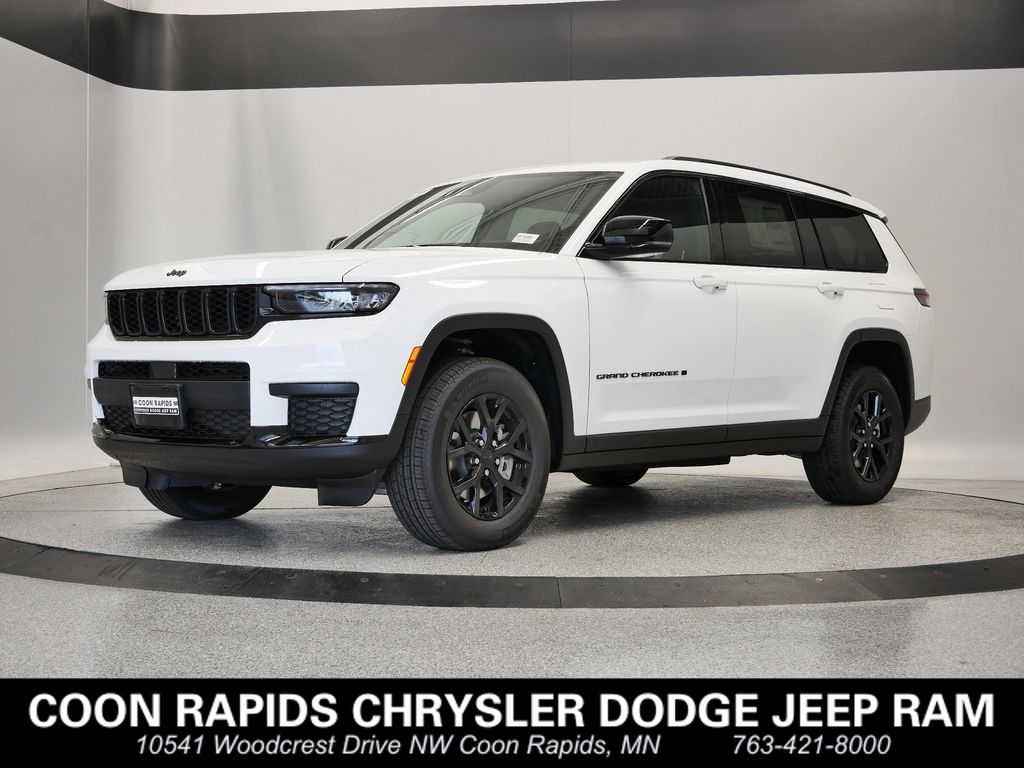 2025 Jeep Grand Cherokee L Altitude's photo