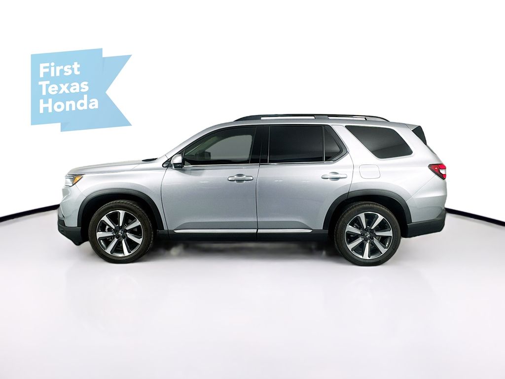 2025 Honda Pilot Touring photo 4