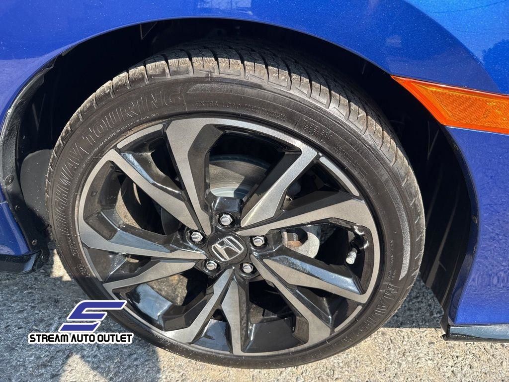 2018 Honda Civic Sport photo 11