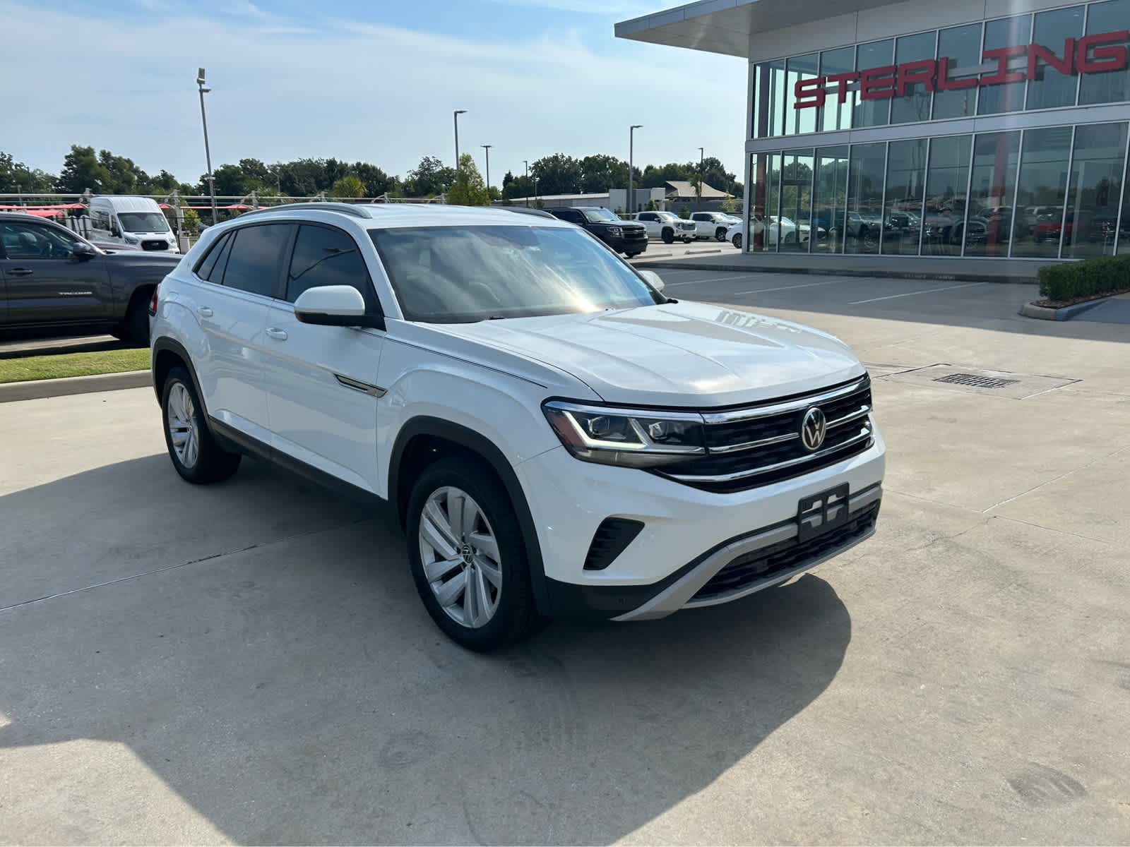 2020 Volkswagen Atlas Cross Sport V6 SE Technology photo 2