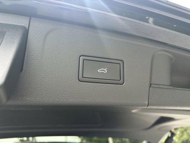 2026 Volkswagen Atlas Peak Edition SE photo 16