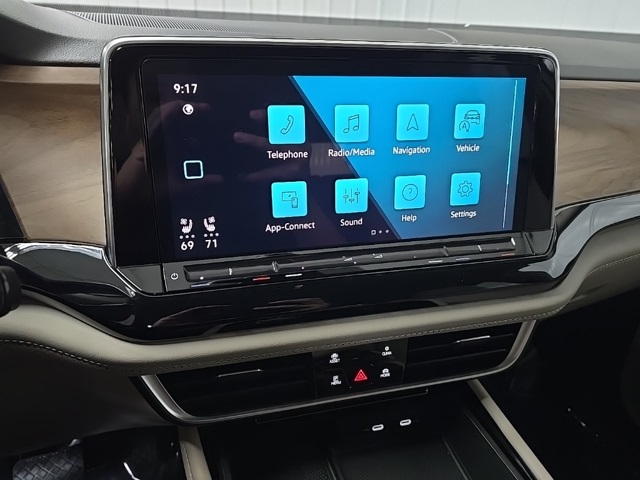 2024 Volkswagen Atlas SE Technology photo 24