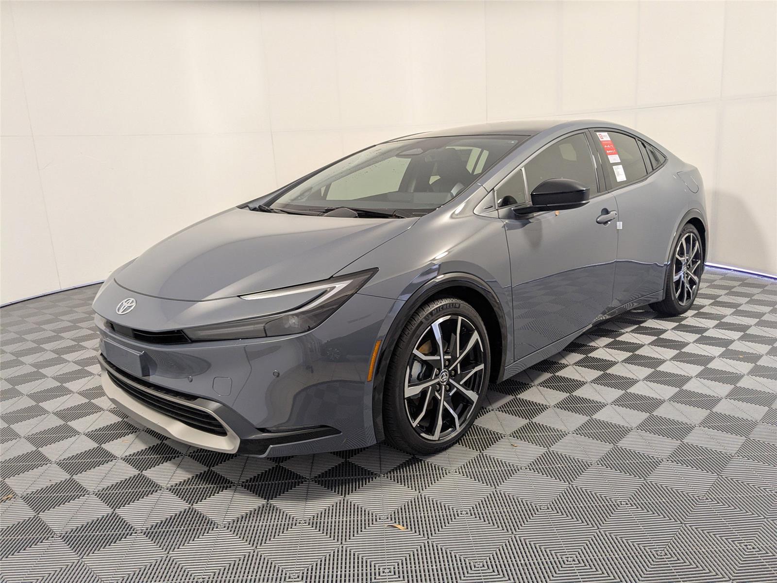 2026 Toyota Prius XSE Premium's photo