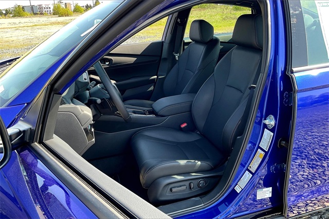 2025 Honda Accord Hybrid Sport-L photo 9