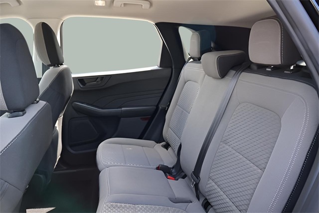 2022 Ford Escape SE photo 4