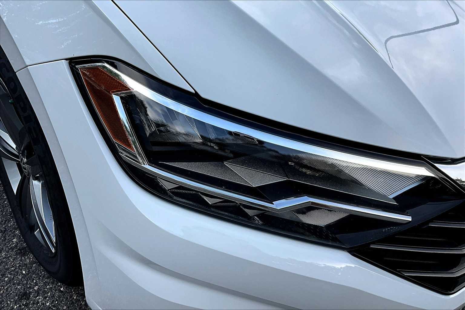 2020 Volkswagen Jetta R-Line photo 22