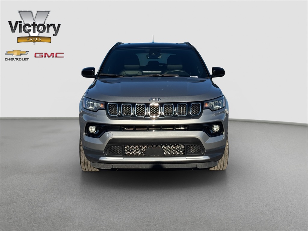 Used 2024 Jeep Compass Limited with VIN 3C4NJDCN8RT602310 for sale in Kansas City