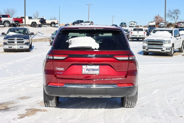 2024 Jeep Grand Cherokee 4xe photo 3
